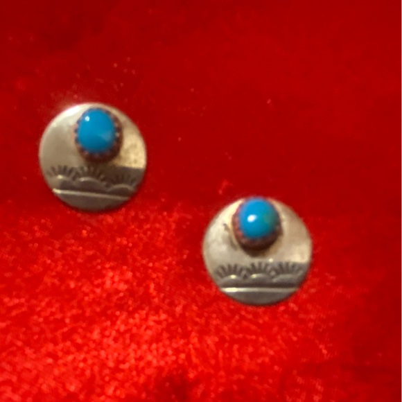 Sterling Turquise Antique Earrings - Picture 4 of 7